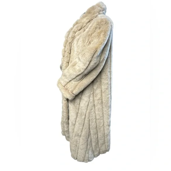 Dennis Basso Elegant Tan Faux Fur Coat sz L - Picture 2 of 10